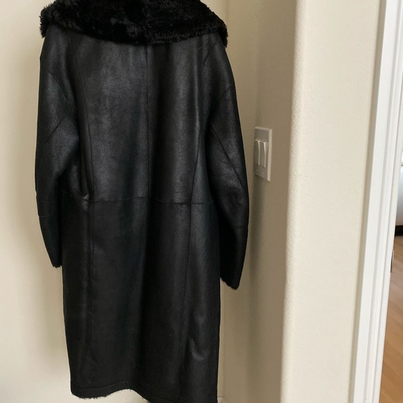 VINCE REEFER SHEARLING COAT - Picture 2 of 3